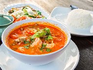 Рецепта Тайландска рибена супа с кокосово мляко и оризово фиде (нудъли)